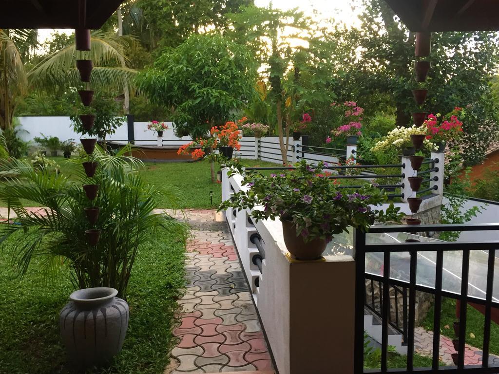 Villa Shanaya 히카두와 외부 사진